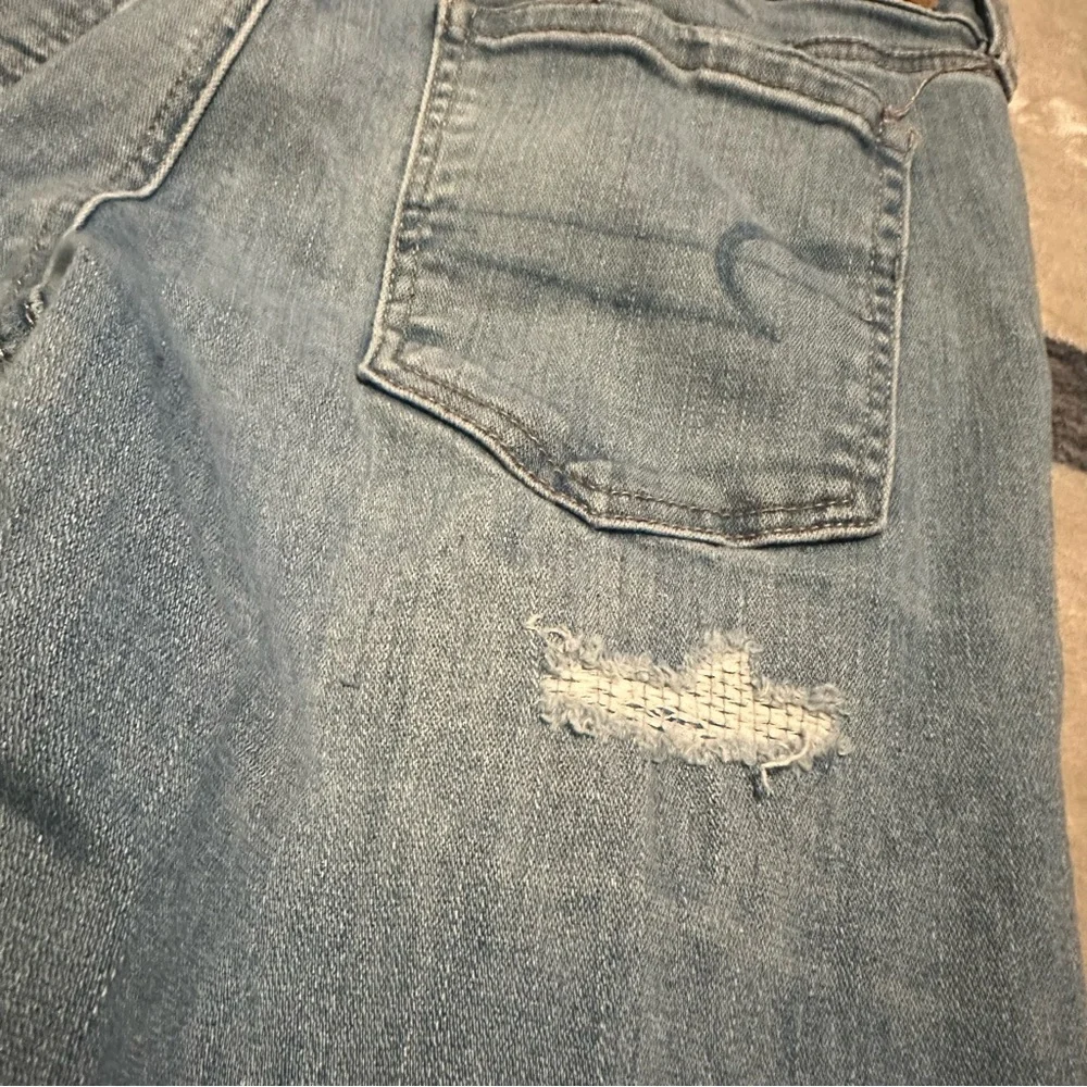 American Eagle Women's Distressed Blue Jeans Hi Rise Jegging sz 10 - Picture 8 of 8
